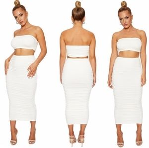 Naked wardrobe bandeau set white